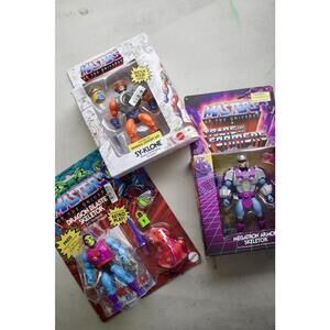 Masters of the Universe Action Figures LOT- Dragon Blaste Skeletor & Sy-Klone